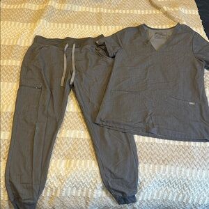 Figs Charcoal Scrub Set with V-Neck two pocket too and Jogger Pants